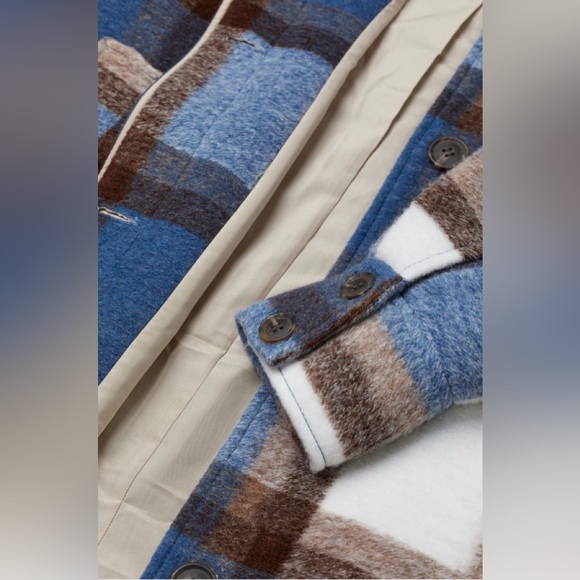 Plaid coat - Picture 2 of 4